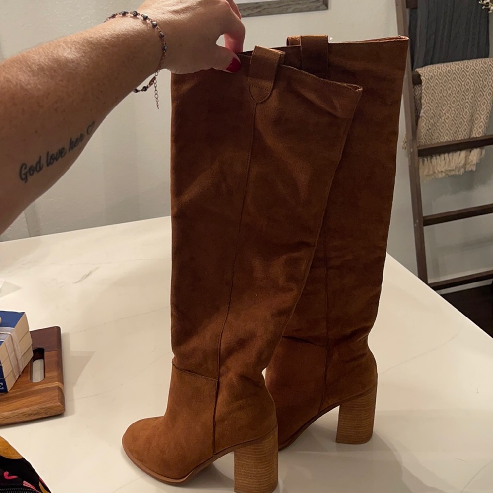 Just below the knee MiMi boots